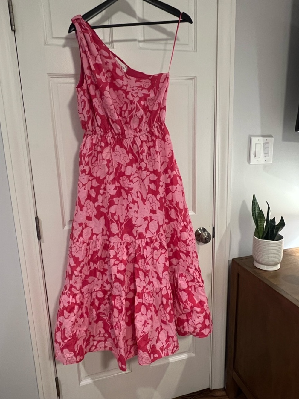 Tuckernuck Hyacinth House Pink Floral One-Shoulder Summer Dress